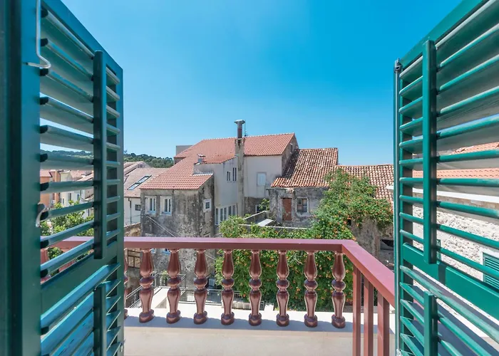 Palace Heritage شقة ماكارسكا